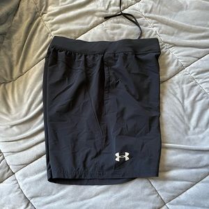 Mens athletic shorts